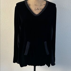 Black V-Neck velvet silk Sweater with Pocket